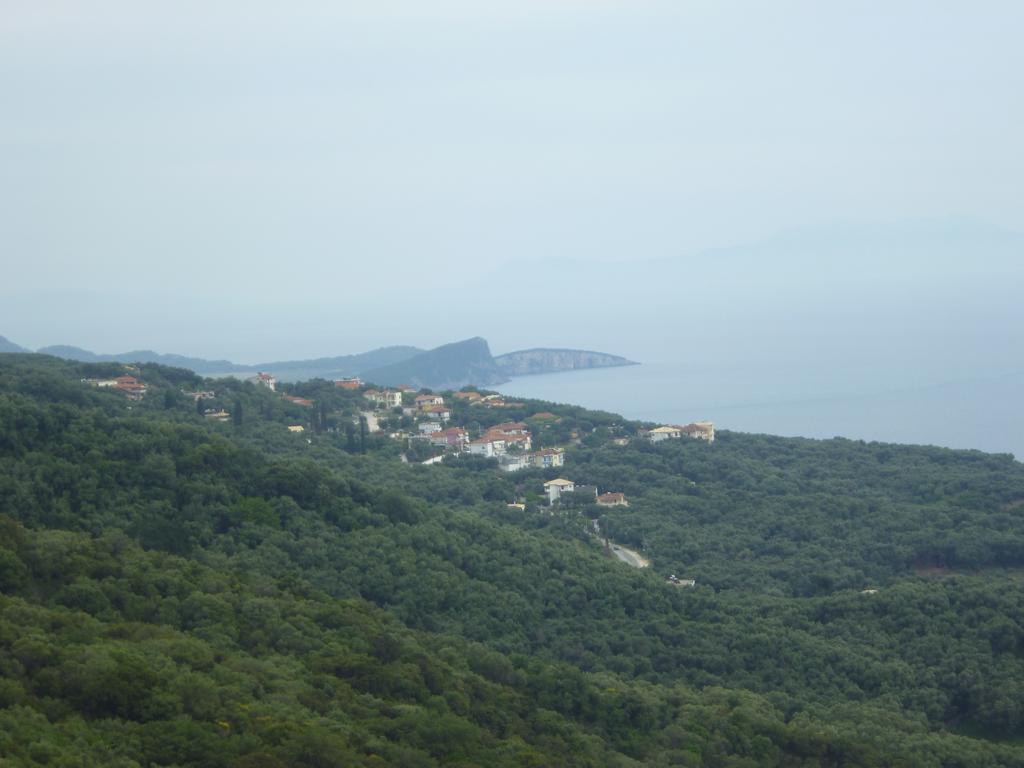Lichnos Babis Taverna & Rooms Parga Ngoại thất bức ảnh