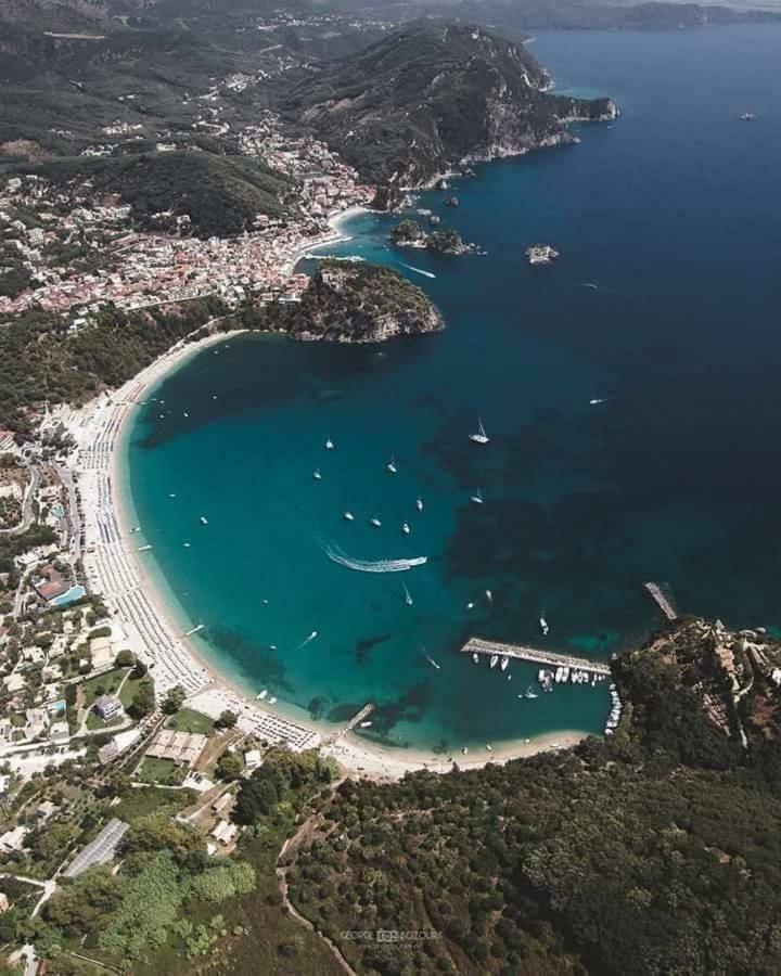 Lichnos Babis Taverna & Rooms Parga Ngoại thất bức ảnh